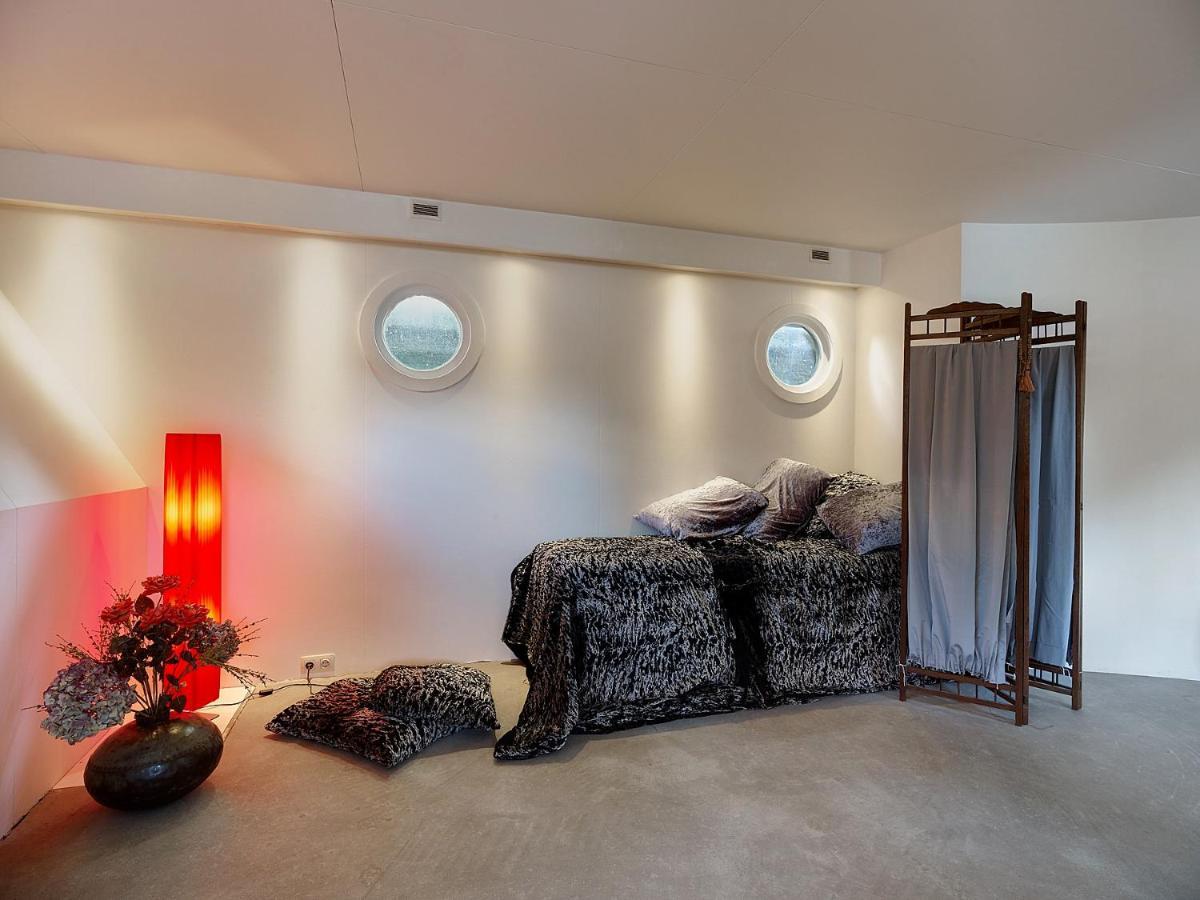 A304 Romantic Seaship In Top Center Amsterdam Esterno foto