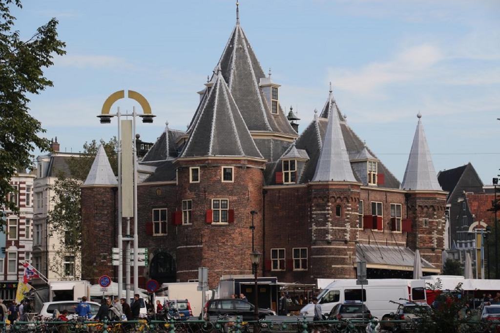A304 Romantic Seaship In Top Center Amsterdam Esterno foto