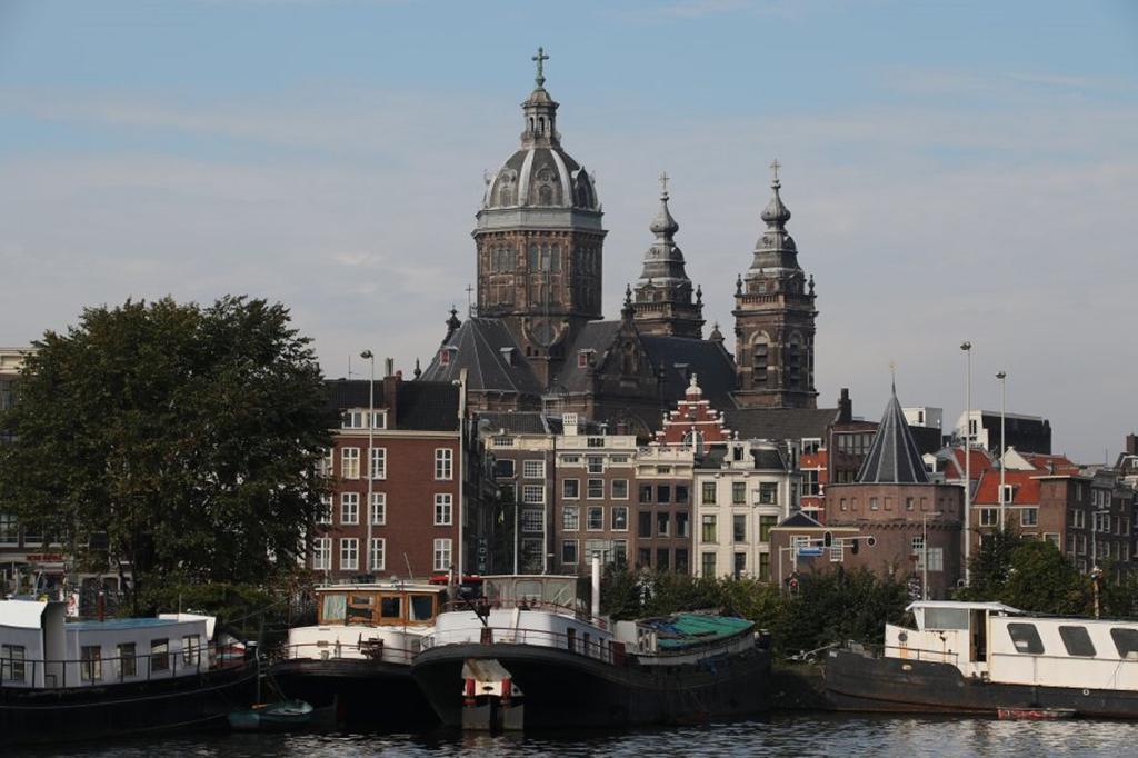A304 Romantic Seaship In Top Center Amsterdam Esterno foto